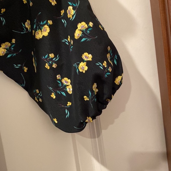 Topshop Midi Dress. Long Sleeves w/ Florals. Size US 6. Yellow, Black & Green. - Picture 7 of 9